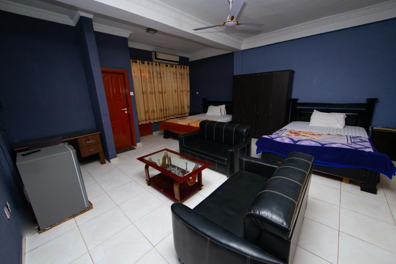 Pemicsa Hotel Accra Spintex Екстер'єр фото