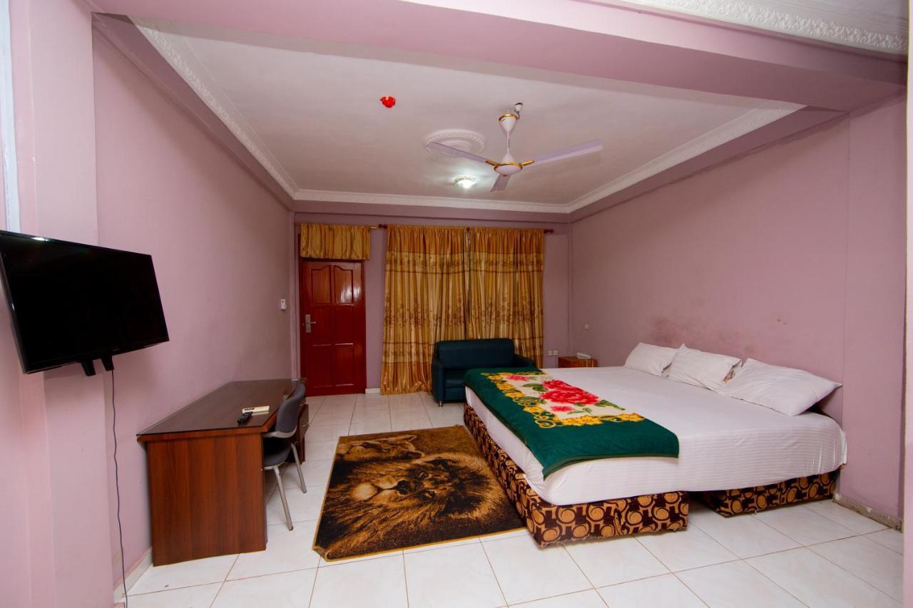 Pemicsa Hotel Accra Spintex Екстер'єр фото