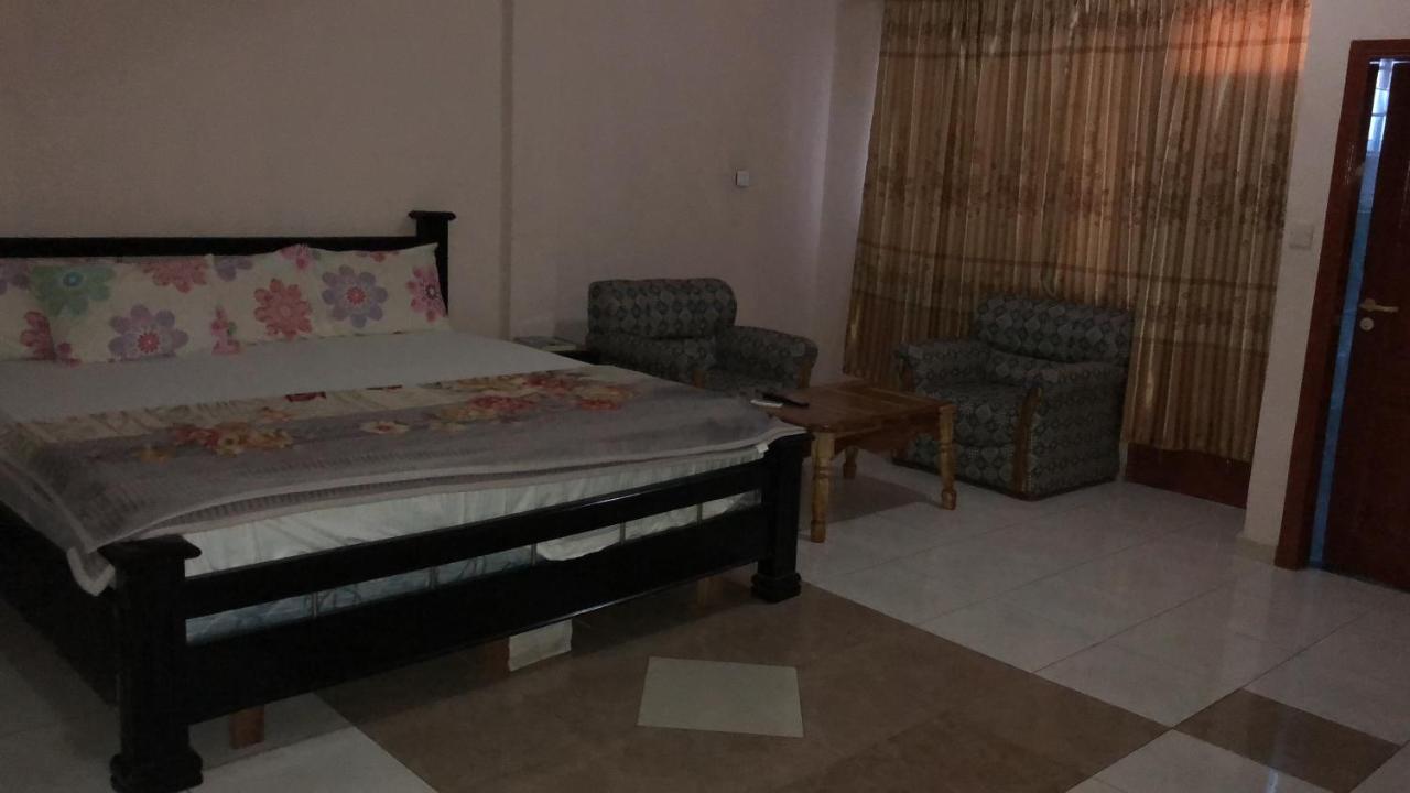 Pemicsa Hotel Accra Spintex Екстер'єр фото