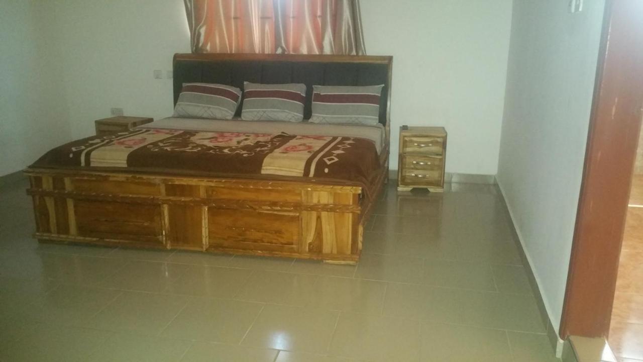 Pemicsa Hotel Accra Spintex Екстер'єр фото