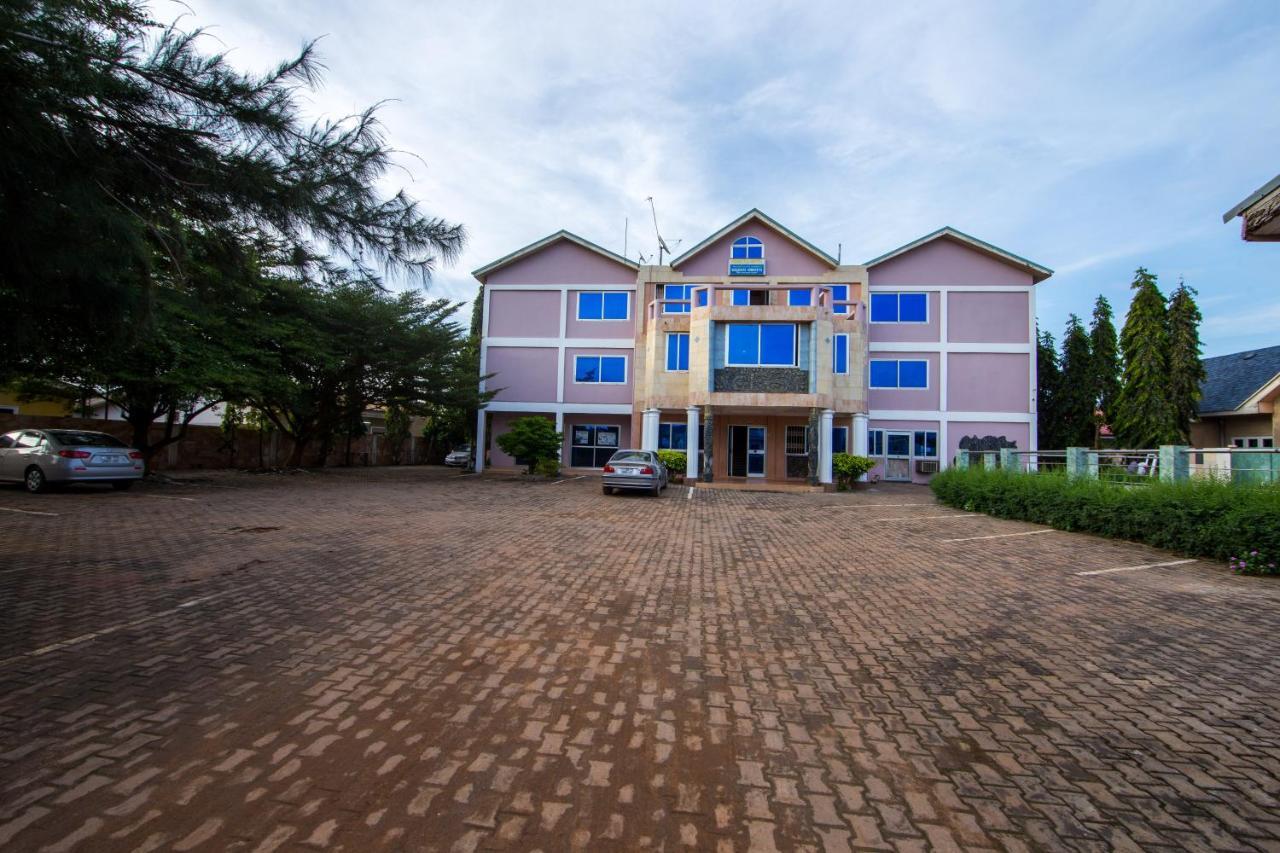 Pemicsa Hotel Accra Spintex Екстер'єр фото