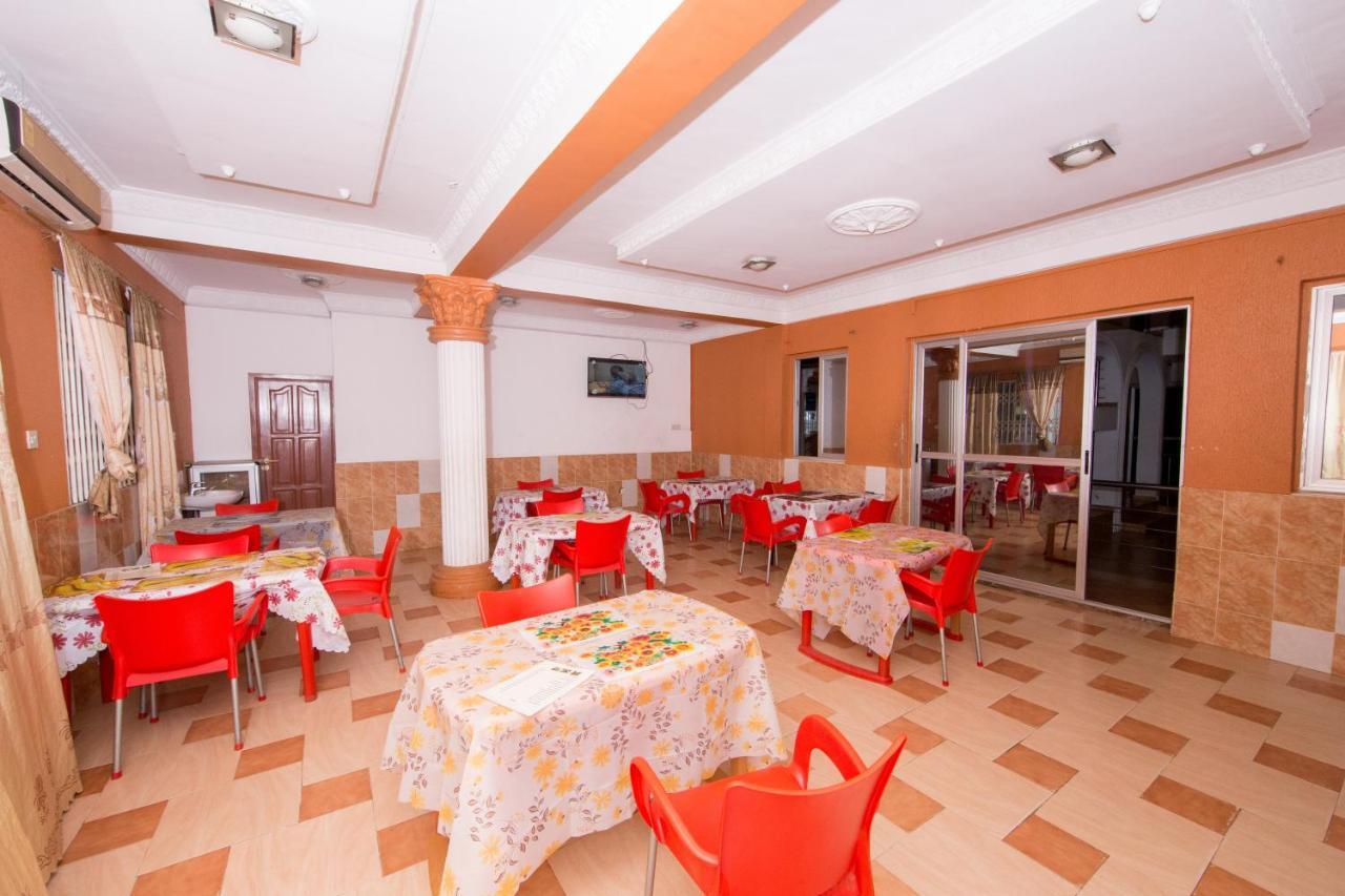 Pemicsa Hotel Accra Spintex Екстер'єр фото