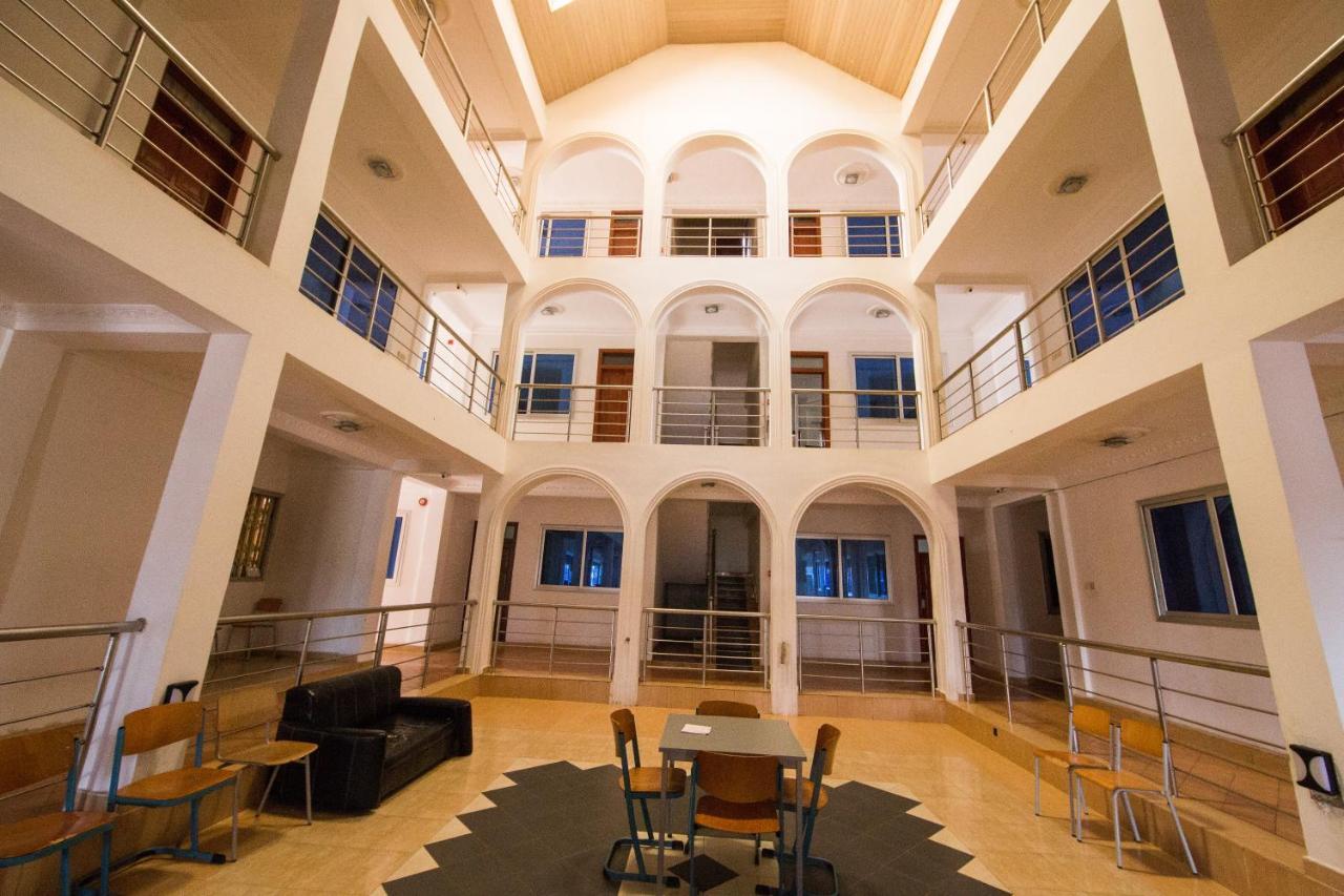 Pemicsa Hotel Accra Spintex Екстер'єр фото