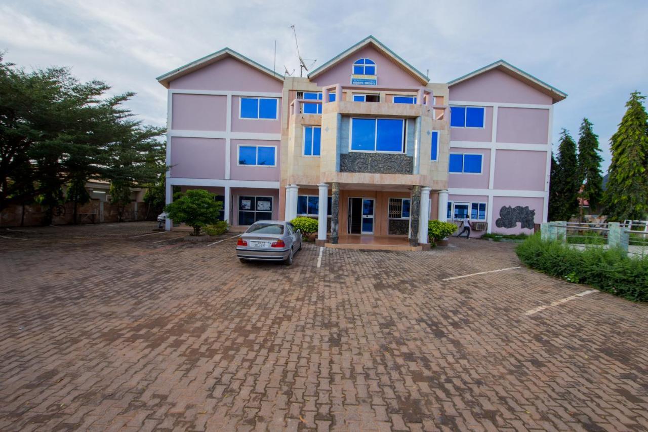 Pemicsa Hotel Accra Spintex Екстер'єр фото